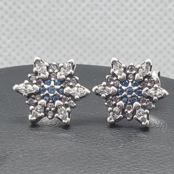 925 Silver Snowflake Blue and Clear CZ Stud Earrings - Picture 6 of 12